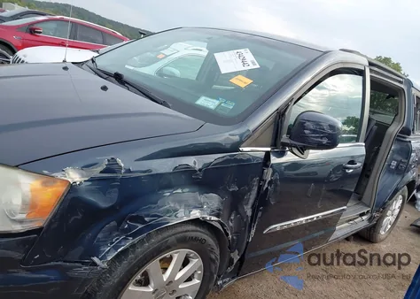 2013 Chrysler Town & Country Touring из США, поврежденный, VIN 2C4RC1BG1DR620446